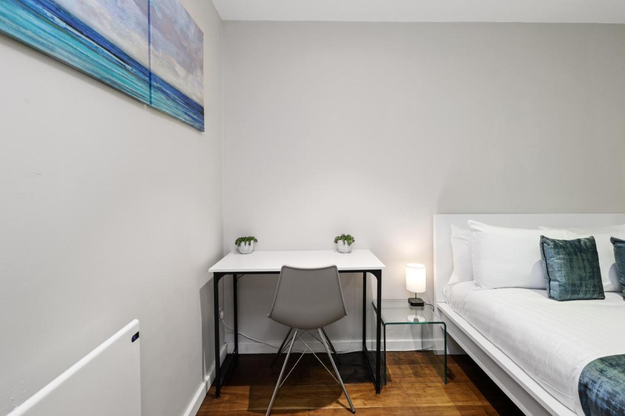 לונדון Spacious 1 Bedroom Flat מראה חיצוני תמונה